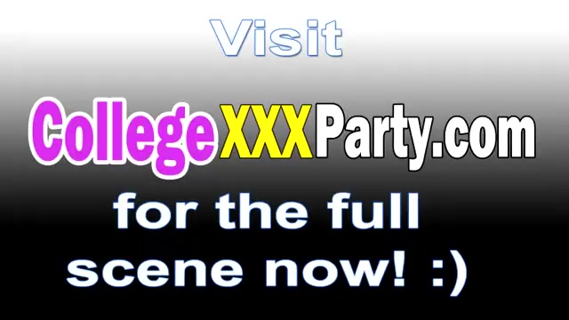 Еркектің өз мүшесімен өзін сиқыған суреті Орыс БДСМ: анустағы үлкен заттар